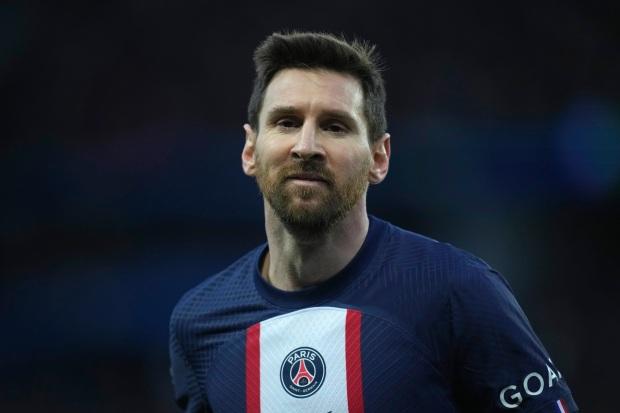 欧洲豪门希望签下莱昂内尔·梅西，因为他离 PSG 退出越来越近