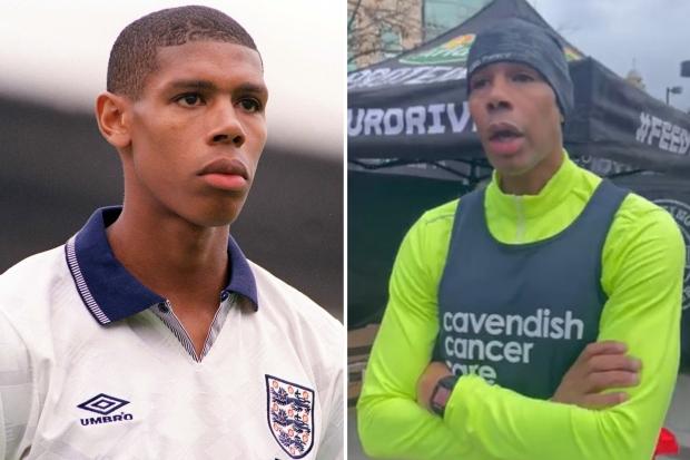 在 57 岁的前英格兰王牌被送往医院后，卡尔顿·帕尔默 (Carlton Palmer) 更新了“神秘”的健康恐慌