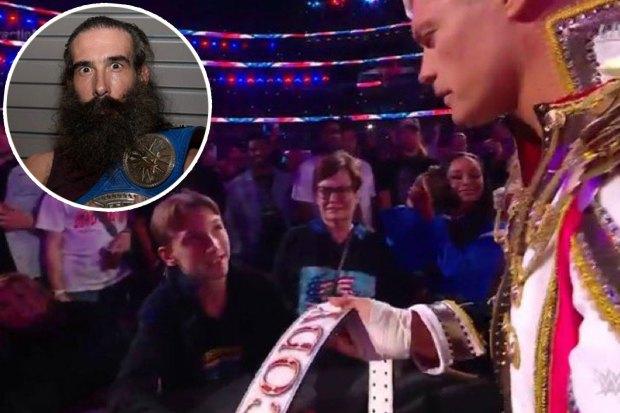 WWE 英雄 Cody Rhodes 在 WrestleMania 39 上将他的腰带交给悲惨的好朋友 Brodie Lee 的儿子时让粉丝们流下了眼泪