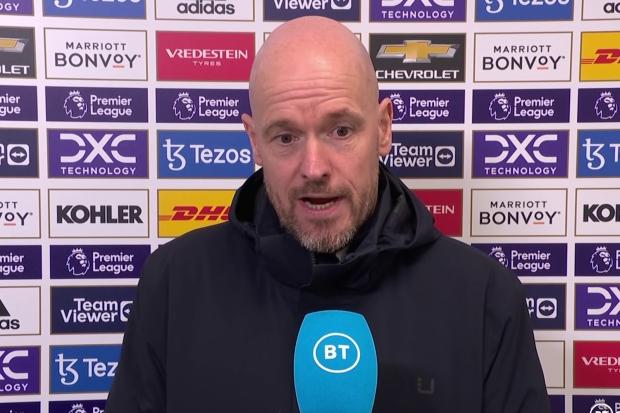 Erik ten Hag 解释了在曼联对阵埃弗顿的比赛中放弃瓦拉内换上马奎尔的决定，并表示情况“不对”