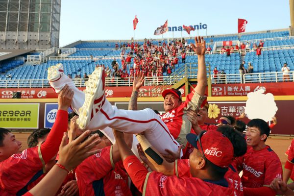 中职》林智胜300轰助威！味全单周4胜赏给乐天主场3连败