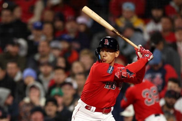 MLB》摆脱一割男找回打击巅峰　吉田正尚连14场敲安有撇步