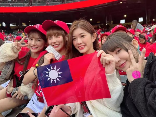 MLB》该羡慕谁? 乐天女孩与大谷翔平握手、合照　亲眼见证大谷开轰