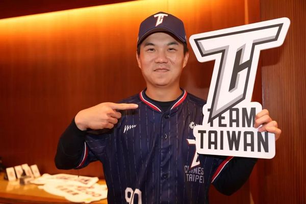 中职》中信霸榜明星队！江坤宇成人气王还要参加全垒打大赛：希望大顺风