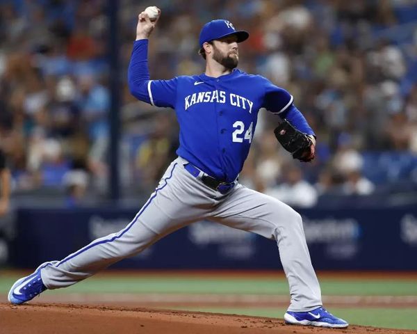 MLB》不再是地狱倒楣鬼！　莱尔斯「面带笑容」喜收本季首胜
