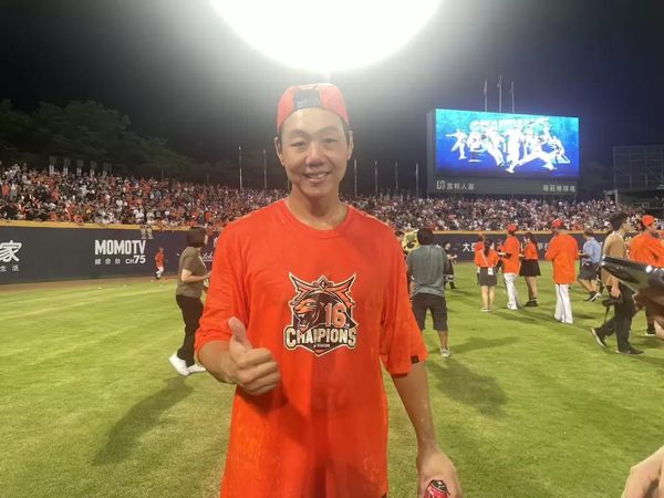 中职》林岳平做场面给前富邦老将们！林益全认为自己不需要证明什么：我是统一林益全
