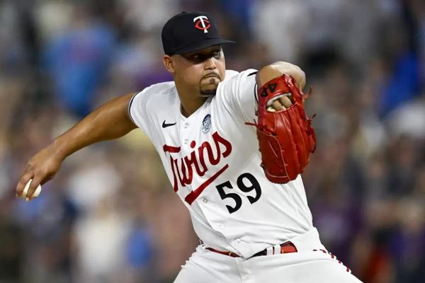 MLB》面对守护者重砲完全制霸　双城火球守护神：我比他强