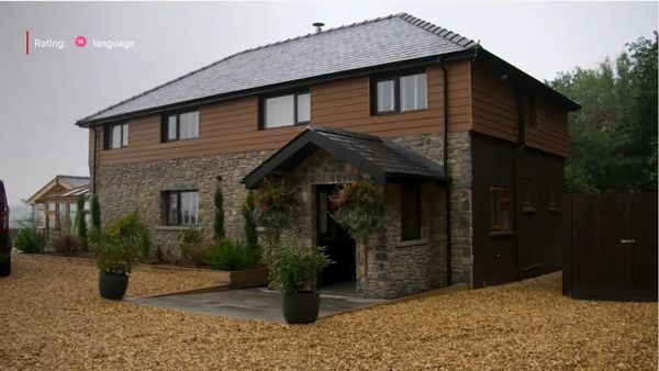 豪华的六卧室小屋内设有活力池，泰森·福里与家人在此度假