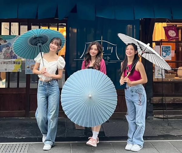 中职》乐天女孩为岐阜加油　Yuri若潼学妹李昀魅力席卷