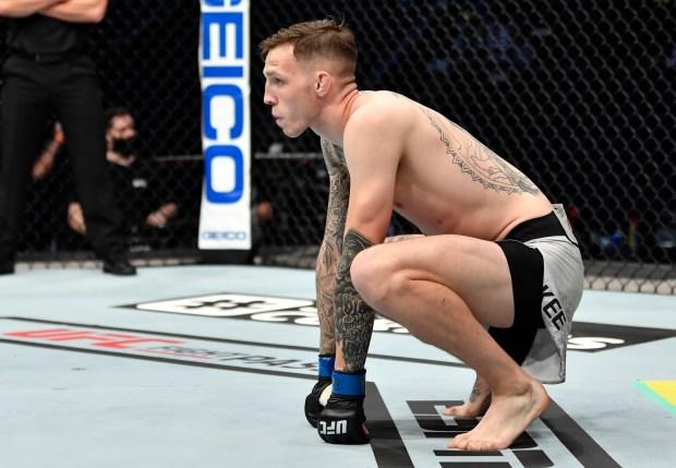 两场比赛后，我在面对 Khamzat Chimaev 时被 UFC 解雇，但我回来了，准备在 UFC Paris 闪耀