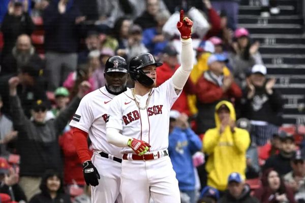MLB》开赛前2小时才缓缓到球场？　红袜当家外野被移出先发名单