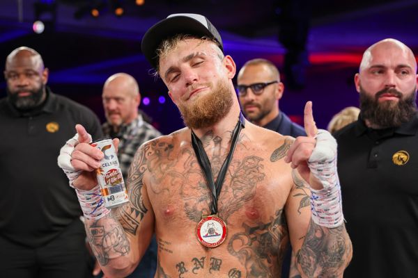 杰克·保罗声称YouTube明星“不赚钱”后“被UFC阻止与MMA明星比赛”