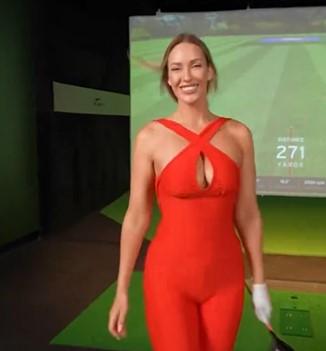 佩吉·斯皮拉纳克 (Paige Spiranac) 展示了迄今为止最离谱的高尔夫服装，粉丝们说“如果我穿它，我就会被捕”