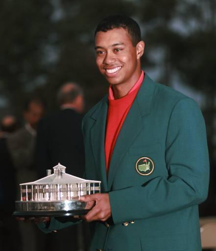 为什么大师赛冠军会穿绿夹克？哪位高尔夫球手赢得这项享有盛誉的赛事最多？