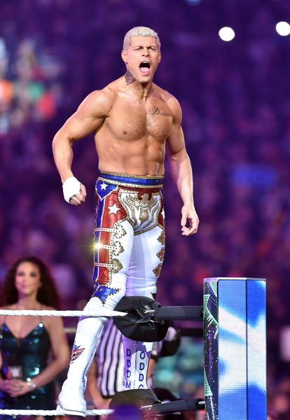 科迪·罗兹 (Cody Rhodes) 作为 WWE 明星展开令人震惊的新职业冒险，将与帕梅拉·安德森 (Pamela Anderson) 一起出演标志性的电影重启
