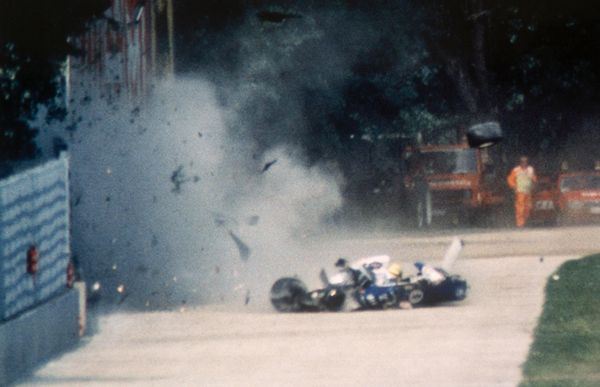 一级方程式最大谜团背后的五个令人难以忘怀的问题——是什么导致了 30 年前艾尔顿·塞纳 (Ayrton Senna) 的致命车祸？