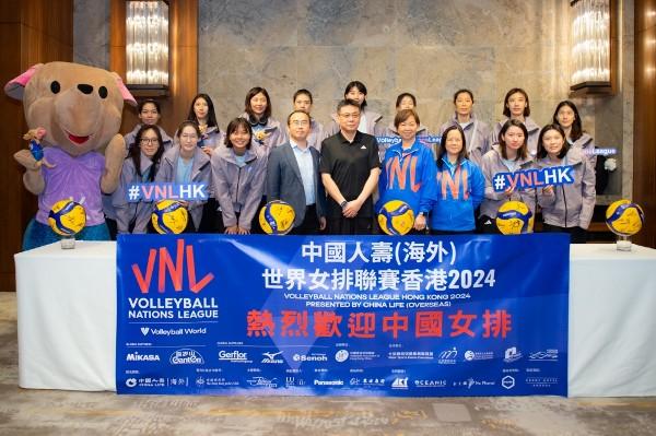 中国女排今抵港 备战世界女排联赛