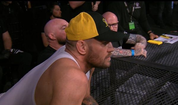康纳·麦格雷戈自因受伤退出 UFC 303 比赛以来首次公开露面