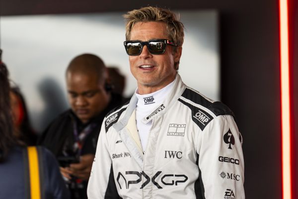 F1 最终确认与布拉德·皮特合作拍摄大片，但粉丝们表示“他们想不出更好的片名了”