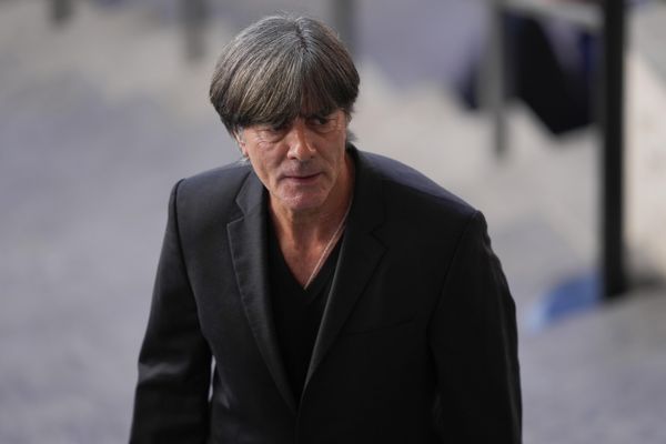 加雷斯·索斯盖特辞职后，德国世界杯冠军勒夫希望英格兰队能执教球队