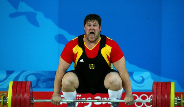 2008年北京奥运选手向垂死的妻子许诺，展现令人难以置信的身体转变