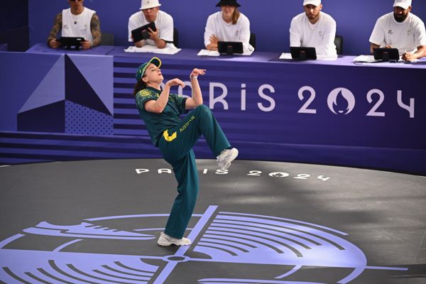 2024 年奥运会邪教偶像 Raygun 在奇异的突破表演后不太可能成为性感象征，粉丝们说“听我说……”