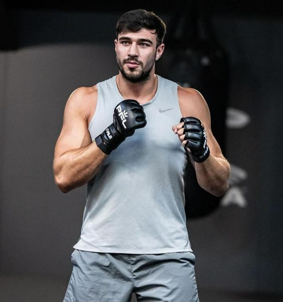 汤米·弗瑞在出价 1500 万英镑的两场比赛后邀请杰克·保罗参加 MMA 复赛，并发誓要“打碎他的脸”