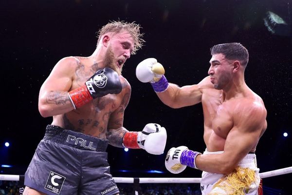 汤米·弗瑞（Tommy Fury）有望在与杰克·保罗（Jake Paul）的复赛中获得三倍的净资产……前所未有的战斗被戏弄
