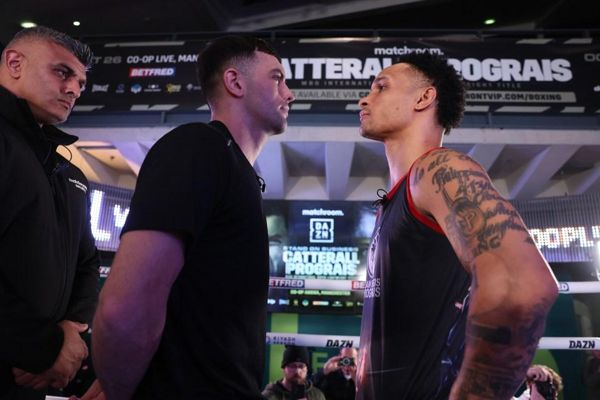 杰克·卡特罗尔 (Jack Catterall) 与雷吉斯·普罗格雷斯 (Regis Prograis) 确切的擂台时间：英国比赛几点开始？