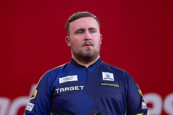 PDC 确认了世界飞镖锦标赛赛程，卢克·利特勒 (Luke Littler) 的首场比赛将在同一晚与富里 (Fury) 对阵乌西克 (Usyk)