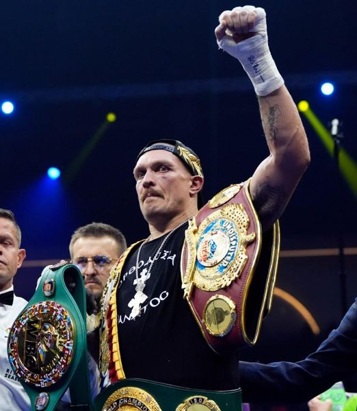 亚历山大·乌西克 (Oleksandr Usyk) 结束了泰森·富里 (Tyson Fury) 的巅峰时代……希望沙特阿拉伯也能上演拳击比赛