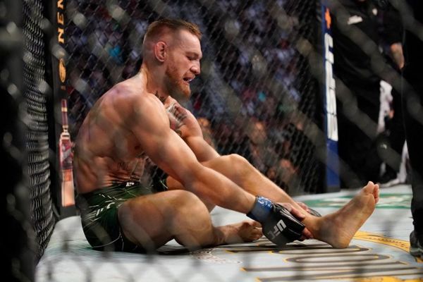 “船已经航行”  – 康纳·麦格雷戈（Conor McGregor）残酷地告诉UFC职业，由MMA传奇人物乔·罗根（Joe Rogan）结束。