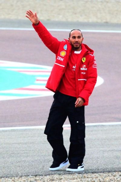 “我不再适合车！” – 刘易斯·汉密尔顿（Lewis Hamilton）承认每周在法拉利（Ferrari）吃三个披萨