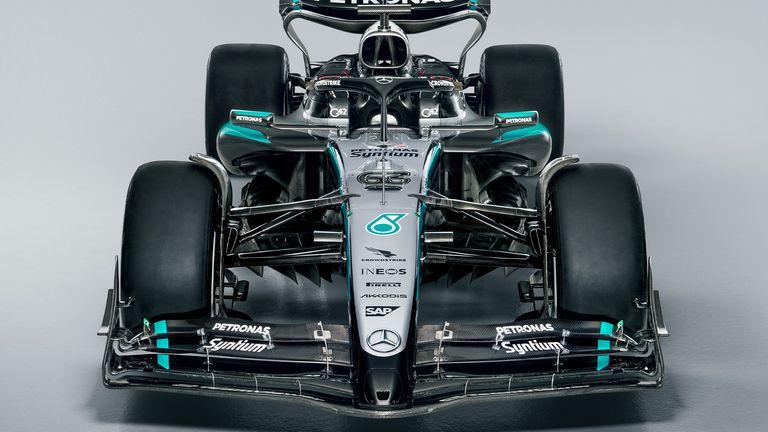 梅赛德斯W16：银箭在巴林季前测试之前揭示2025 Formula 1挑战者