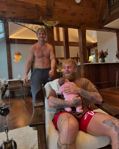 杰克·保罗（Jake Paul）说，生孩子会延长他的拳击事业，并希望他们与洛根兄弟的孩子们成为最好的朋友
