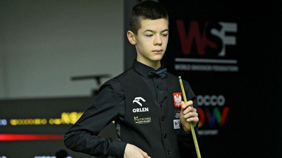 斯诺克奇迹小子Michal Szubarczyk，14岁，仅在世界冠军赛中创造更多历史而获得了四场胜利