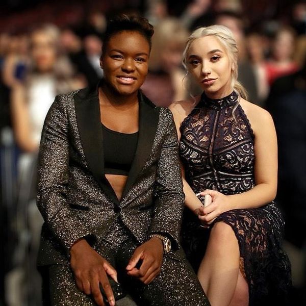 拳击手尼古拉·亚当斯（Nicola Adams）与女友埃拉·贝格（Ella Baig）分开