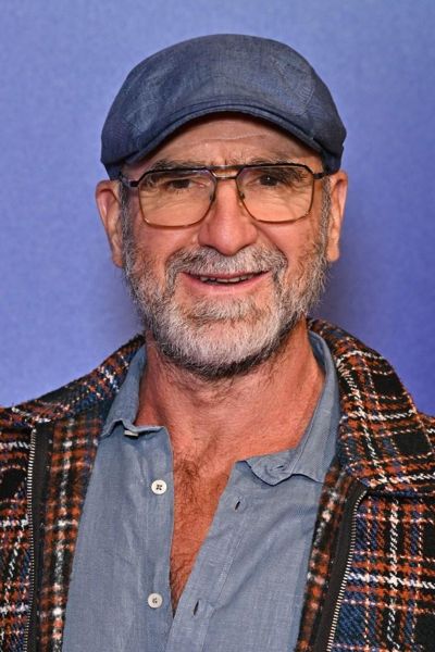 埃里克·坎塔纳（Eric Cantona）发动了对曼联酋长吉姆·拉特克利夫（Jim Ratcliffe）的愤怒攻击，并指责Ineos“试图摧毁一切”