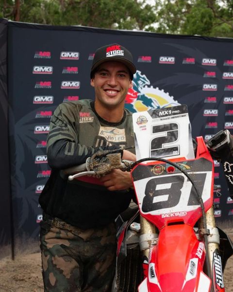 乔尔·埃文斯（Joel Evans）死于30岁：家庭付费对越野摩托车明星的令人心碎的致敬，骑手将在几个月内成为爸爸