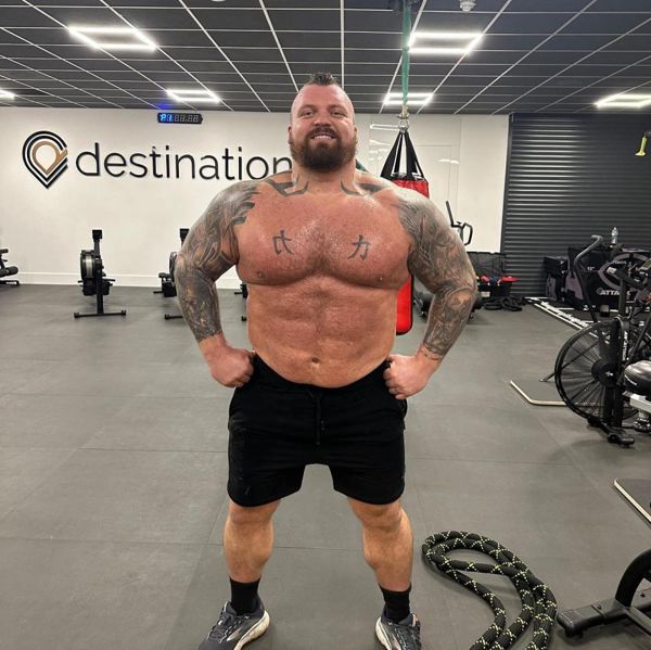 埃迪·霍尔（Eddie Hall）在残酷的30秒Mariusz Pudzianowski之后揭示了下一次战斗的梦想对手