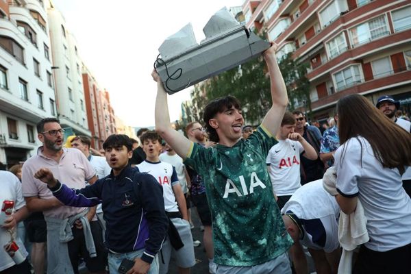 在斗殴和浪费街道之后，毕尔巴鄂警察启动了“有史以来最大的安全行动”