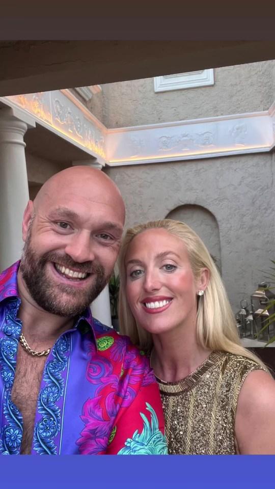 泰森·弗里（Tyson Fury）和巴黎（Paris）在摩纳哥（Monaco）享受着狂野的夜晚，与50 Cent，Derek Chisora和Michael Flatley在游艇上享受