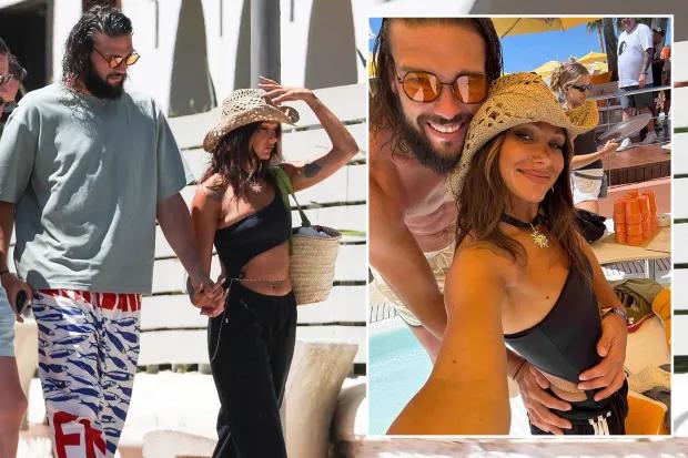 安迪·卡洛尔（Andy Carroll）和新的爱情卢·塔斯代尔（Lou Teasdale）在伊维萨（Ibiza）