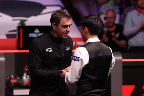 罗尼·奥沙利文（Ronnie O’Sullivan）与赵心童的第一次会面分享了回头路 – 这位中国明星将他淘汰了世界冠军后的几个小时