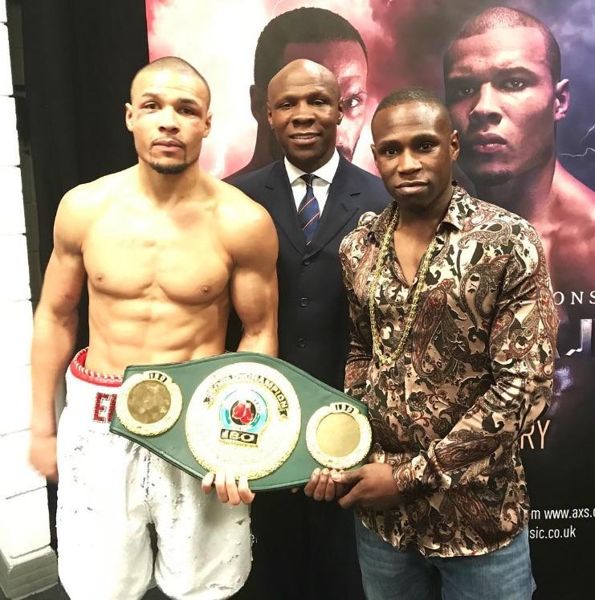 小克里斯·尤班克（Chris Eubank）的兄弟纳撒纳（Nathanael Wilson）