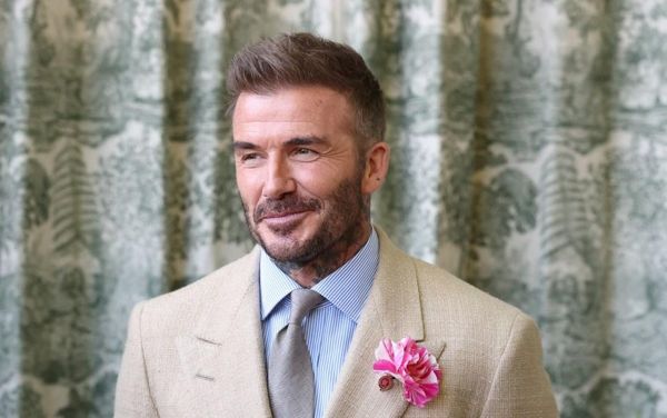 戴维·贝克汉姆（David Beckham）加入独家俱乐部的全部名单上的英国足球运动员清单 – 您能命名全部吗？