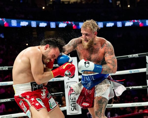 杰克·保罗（Jake Paul）克鲁斯（Jake Paul Cruises）以最大的胜利击败朱利奥·塞萨尔·查韦斯（Julio Cesar Chavez Jr）