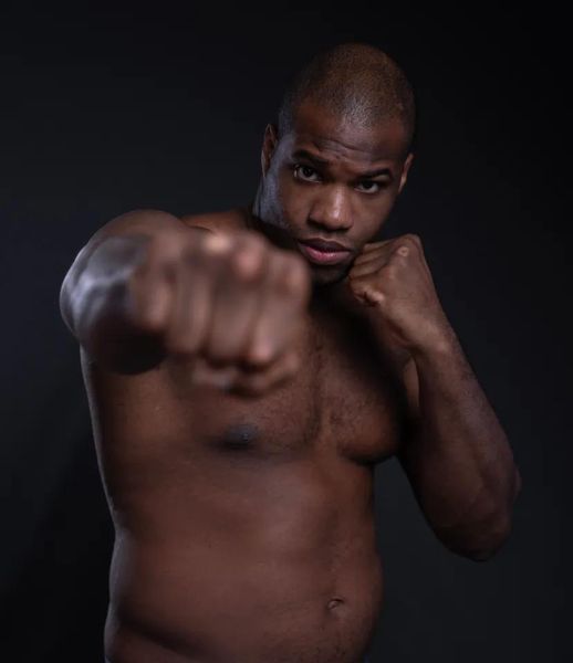 虔诚，清洁的英国人丹尼尔·杜波依斯（Daniel Dubois）如何终于击败乌斯克（Usyk）并达到拳击不朽
