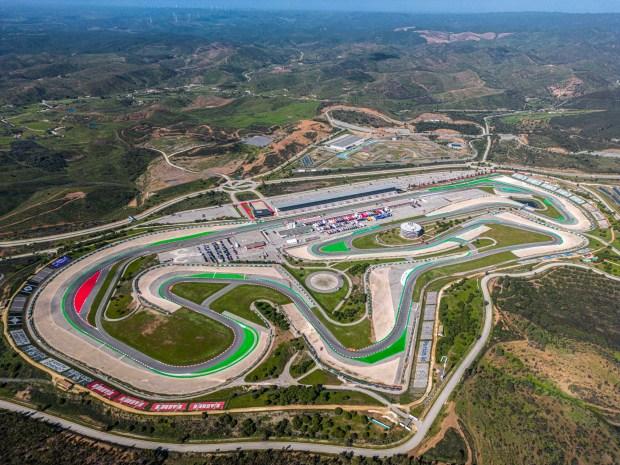 “一切准备就绪”  –  F1电路从2021年的日历下降，并受到刘易斯·汉密尔顿（Lewis Hamilton）的喜爱