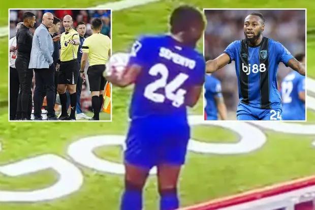 现年47岁的男人在本赛季的第一英超联赛中伯恩茅斯的安托万·塞梅诺（Antoine Semenyo）“种族虐待”之后被捕